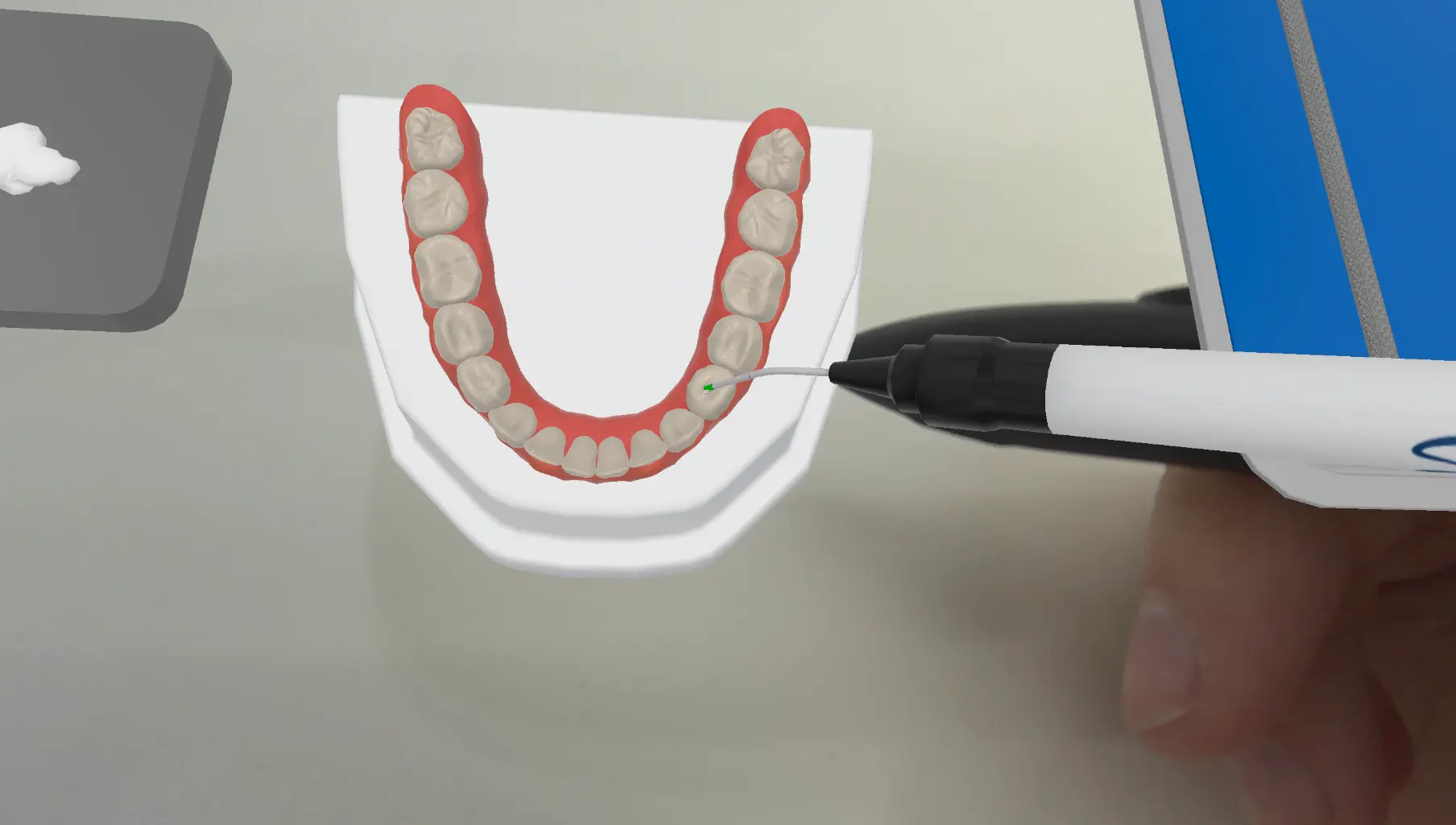 Composite filling placement in the DentiXR simulator